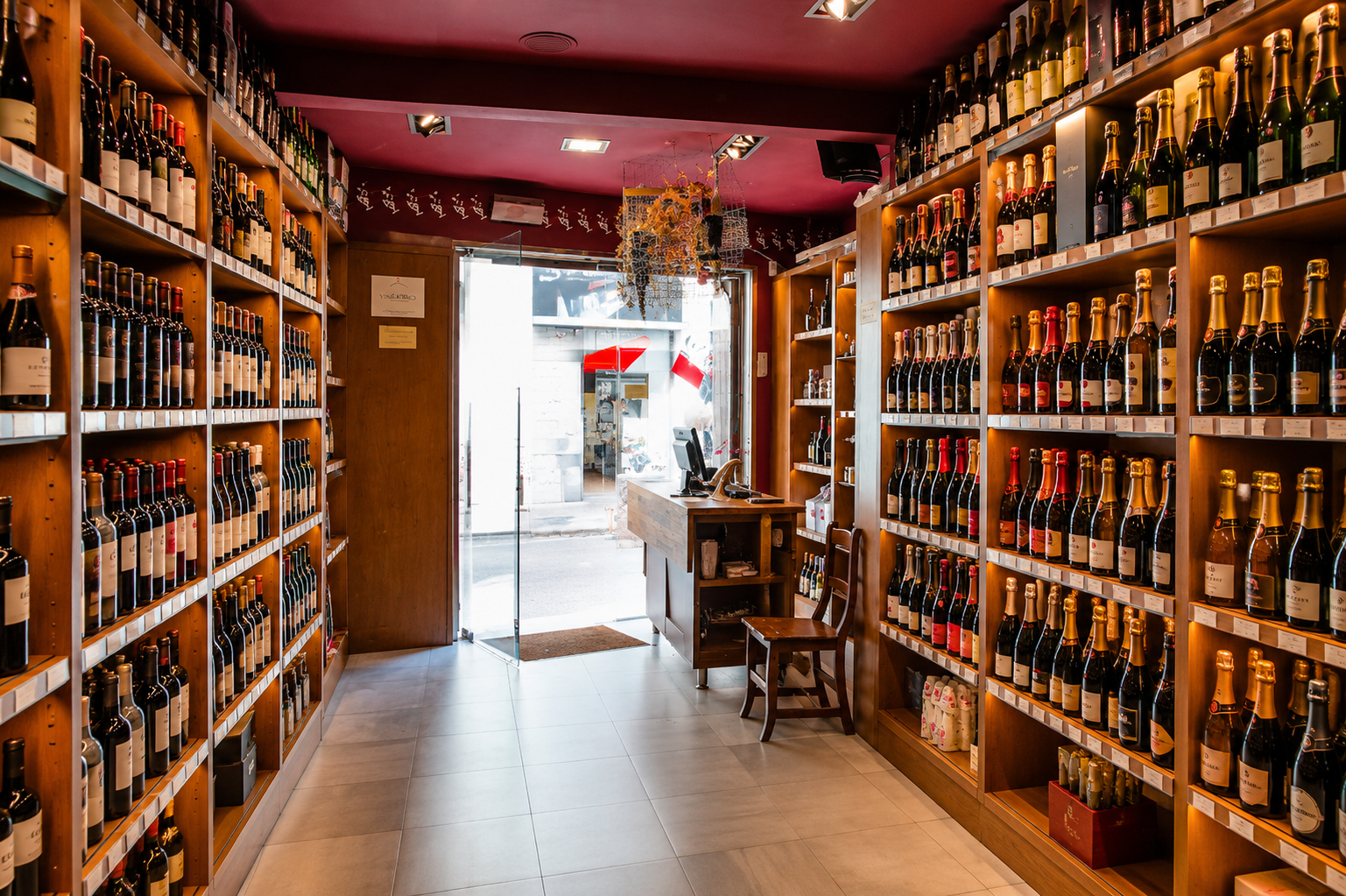 Botiga Vins Aviñó de Sitges
